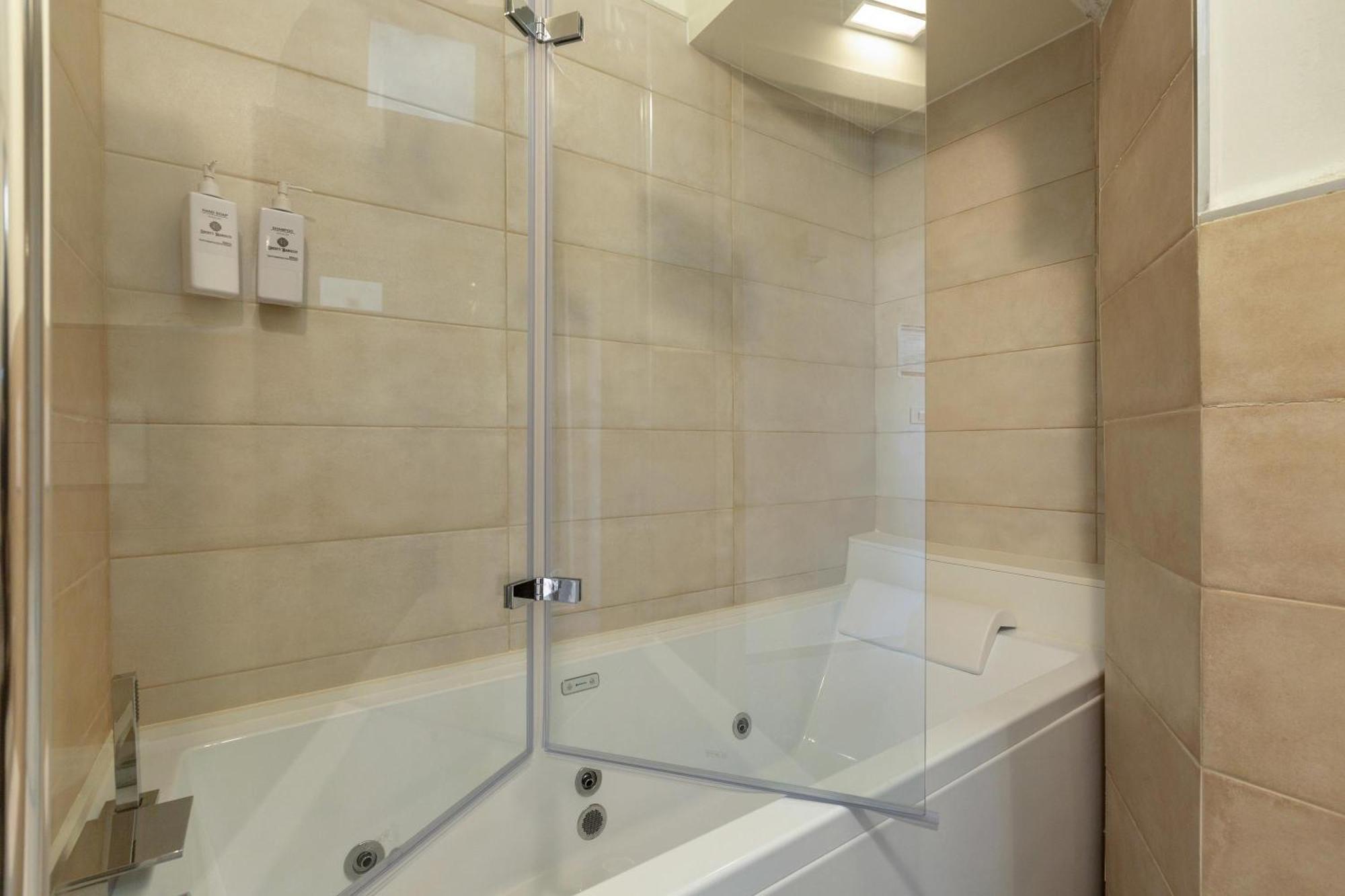 Liberty Barocco Hotel Lecce Luaran gambar